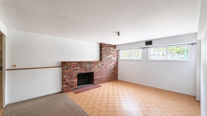 Photo 25 at 817 W 64th Avenue, Marpole, Vancouver West