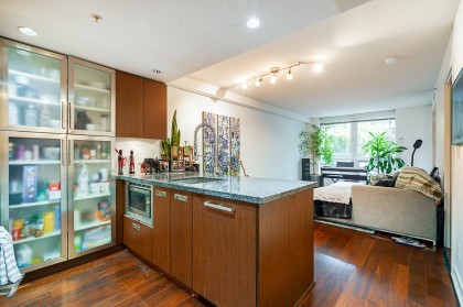 Photo 2 at 210 - 1055 Richards Street, Downtown VW, Vancouver West