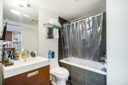 Photo 16 at 210 - 1055 Richards Street, Downtown VW, Vancouver West