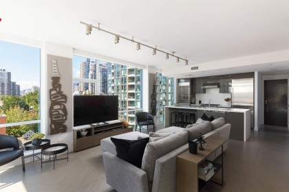 Photo 3 at 805 - 1455 Howe Street, Yaletown, Vancouver West