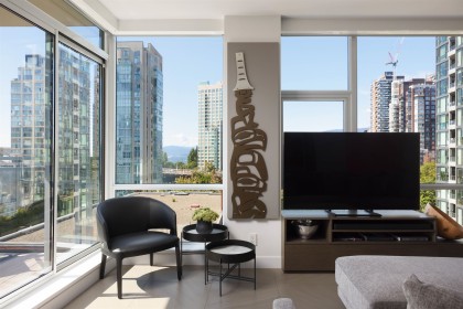 Photo 8 at 805 - 1455 Howe Street, Yaletown, Vancouver West