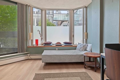 Photo 3 at 206 - 950 Drake Street, Downtown VW, Vancouver West
