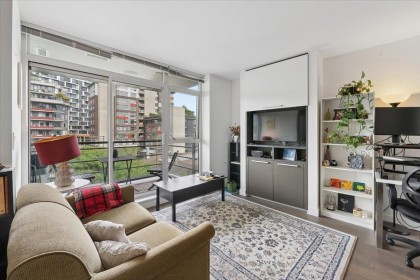 Photo 3 at 608 - 288 W 1st Avenue, False Creek, Vancouver West