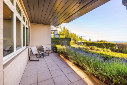 Photo 32 at 101 - 2535 Garden Court, Whitby Estates, West Vancouver