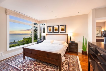Photo 20 at 101 - 2535 Garden Court, Whitby Estates, West Vancouver