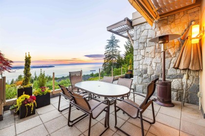 Photo 15 at 101 - 2535 Garden Court, Whitby Estates, West Vancouver