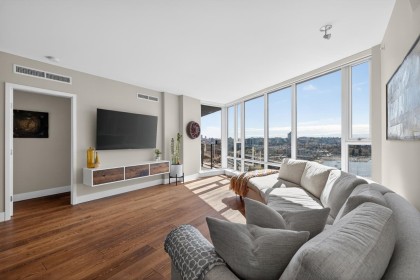 Photo 9 at 2503 - 8 Smithe Mews, Yaletown, Vancouver West