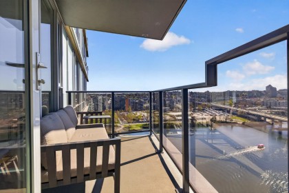 Photo 10 at 2503 - 8 Smithe Mews, Yaletown, Vancouver West