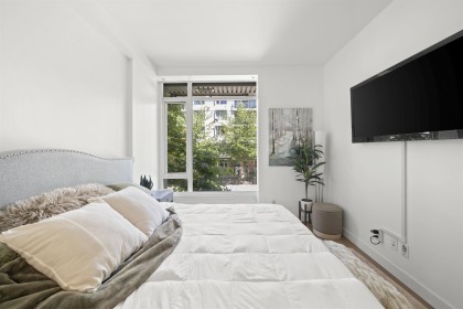 Photo 13 at 70 W 1st Avenue, False Creek, Vancouver West