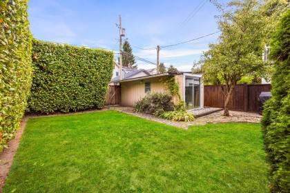 Photo 8 at 404 W 18th Avenue, Cambie, Vancouver West