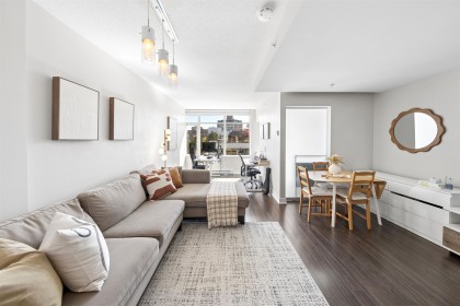Photo 10 at 811 - 1777 W 7th Avenue, Fairview VW, Vancouver West