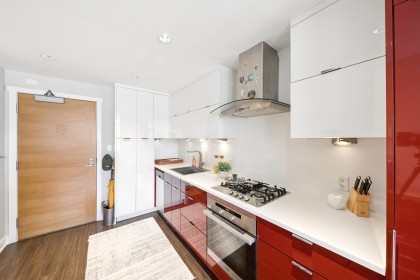 Photo 4 at 811 - 1777 W 7th Avenue, Fairview VW, Vancouver West