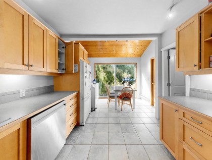 Photo 5 at 4058 W 17th Avenue, Dunbar, Vancouver West