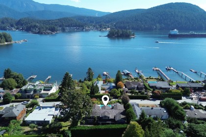 Photo 2 at 791 Beachview Drive, Dollarton, North Vancouver