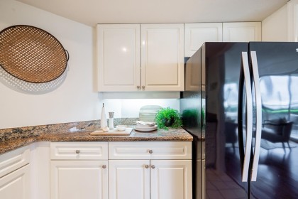 Photo 21 at 1 - 2243 Bellevue Avenue, Dundarave, West Vancouver