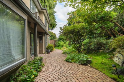 Photo 2 at 4333 Locarno Crescent, Point Grey, Vancouver West