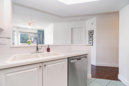 Photo 13 at 206 - 3615 W 17th Avenue, Dunbar, Vancouver West