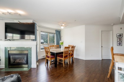 Photo 17 at 206 - 3615 W 17th Avenue, Dunbar, Vancouver West