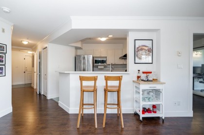 Photo 14 at 206 - 3615 W 17th Avenue, Dunbar, Vancouver West