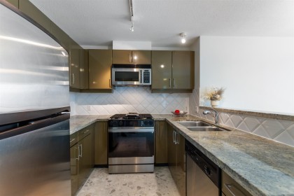 Photo 12 at 2206 - 1328 W Pender Street, Coal Harbour, Vancouver West