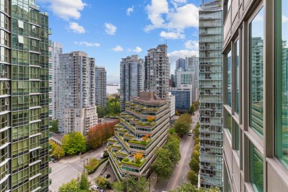 Photo 9 at 2206 - 1328 W Pender Street, Coal Harbour, Vancouver West