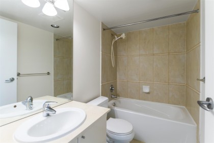 Photo 18 at 2206 - 1328 W Pender Street, Coal Harbour, Vancouver West