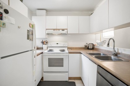 Photo 10 at 216 - 1230 Haro Street, West End VW, Vancouver West