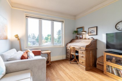Photo 10 at 114 W Kings Road, Upper Lonsdale, North Vancouver