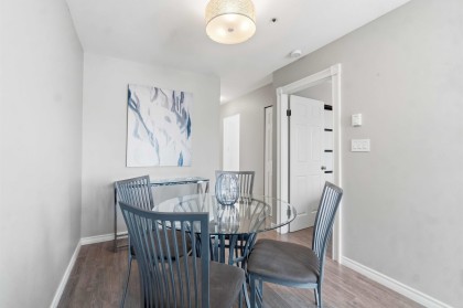 Photo 14 at 402 - 3505 W Broadway, Kitsilano, Vancouver West