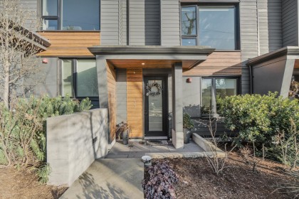 Photo 2 at 11 - 528 E 2nd Street, Lower Lonsdale, North Vancouver