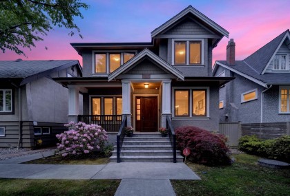 Photo 1 at 3285 W 12th Avenue, Kitsilano, Vancouver West