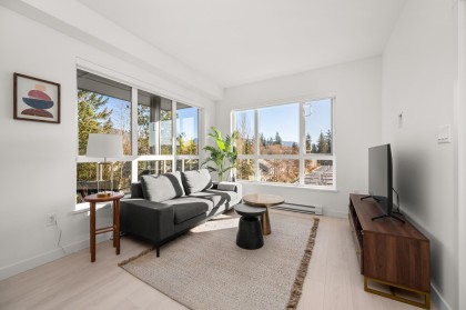 Photo 2 at 613 - 3596 Malsum Drive, Roche Point, North Vancouver
