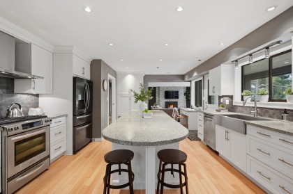 Photo 12 at 2261 Hill Drive, Blueridge NV, North Vancouver