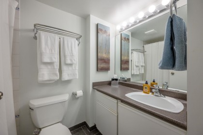 Photo 19 at 607 - 1508 Mariner Walk, False Creek, Vancouver West