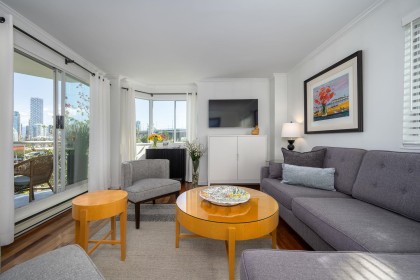 Photo 4 at 607 - 1508 Mariner Walk, False Creek, Vancouver West