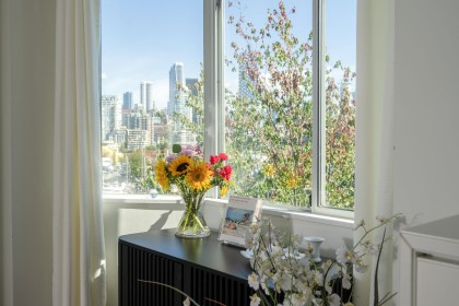Photo 8 at 607 - 1508 Mariner Walk, False Creek, Vancouver West