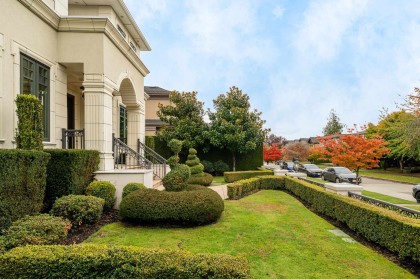 Photo 2 at 1461 W 47th Avenue, South Granville, Vancouver West