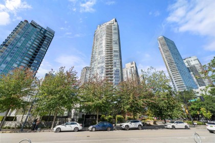Photo 33 at 2002 - 1408 Strathmore Mews, Yaletown, Vancouver West