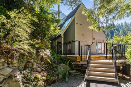 Photo 1 at 430 Bayview Road, Lions Bay, West Vancouver