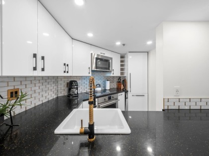 Photo 11 at 102 - 1550 Sw Marine Drive, Marpole, Vancouver West