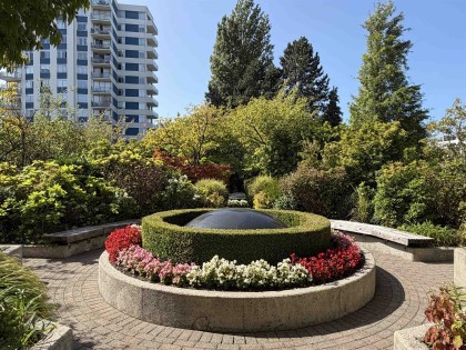 Photo 2 at 302 - 2189 W 42nd Avenue, Kerrisdale, Vancouver West