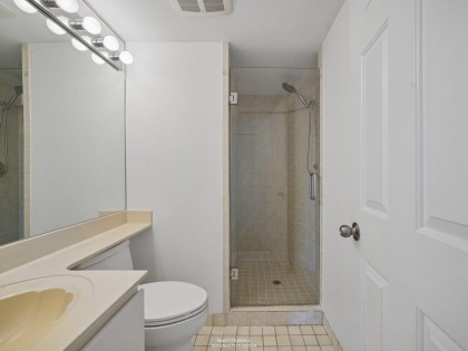 Photo 32 at 302 - 2189 W 42nd Avenue, Kerrisdale, Vancouver West
