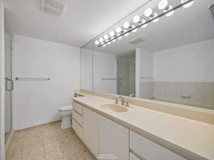Photo 30 at 302 - 2189 W 42nd Avenue, Kerrisdale, Vancouver West