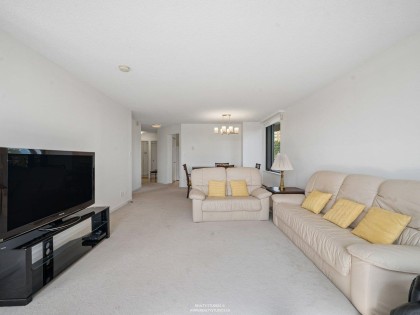 Photo 14 at 302 - 2189 W 42nd Avenue, Kerrisdale, Vancouver West