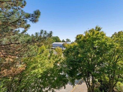 Photo 35 at 302 - 2189 W 42nd Avenue, Kerrisdale, Vancouver West