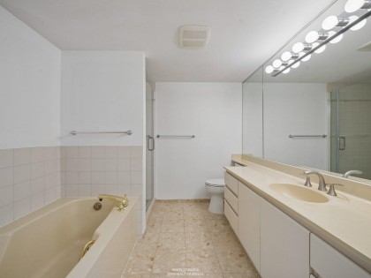 Photo 31 at 302 - 2189 W 42nd Avenue, Kerrisdale, Vancouver West