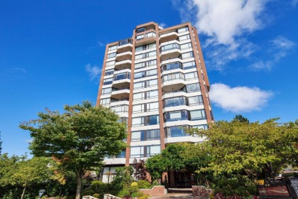 Photo 4 at 302 - 2189 W 42nd Avenue, Kerrisdale, Vancouver West