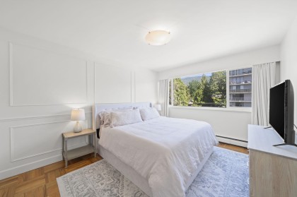 Photo 12 at 504 - 1750 Esquimalt Avenue, Ambleside, West Vancouver