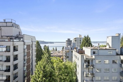 Photo 1 at 504 - 1750 Esquimalt Avenue, Ambleside, West Vancouver