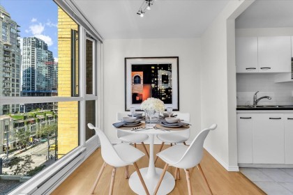 Photo 13 at 708 - 1188 Richards Street, Yaletown, Vancouver West